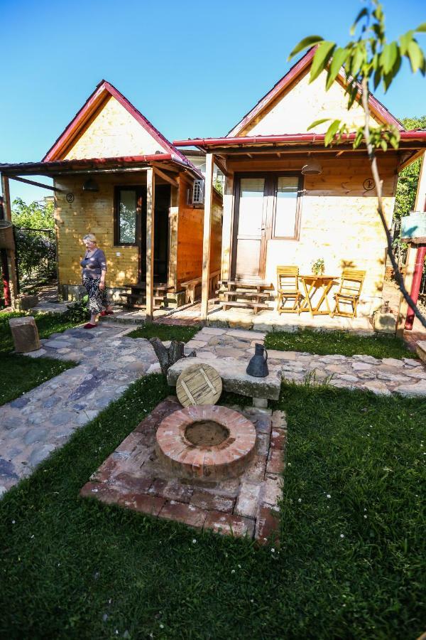 Bukhriani Villa คูทายสิ ภายนอก รูปภาพ